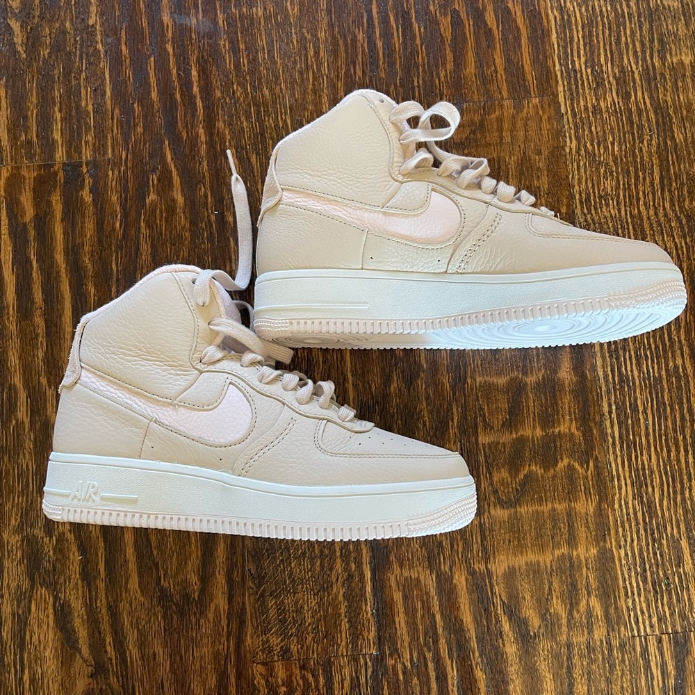 W AIR FORCE 1 HIGH SCULPT Women’s, Size 8